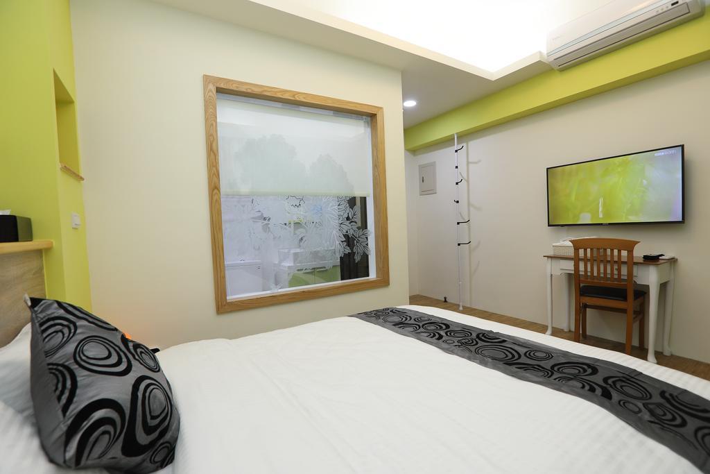 Bridge Bed And Breakfast Città di Hualien Esterno foto